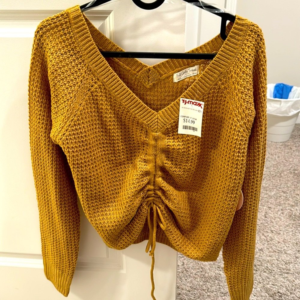 S Crop Sweater